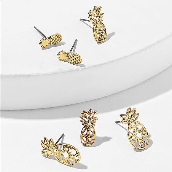 3 pairs 🍍 pineapple stud earrings gold - Picture 2 of 2